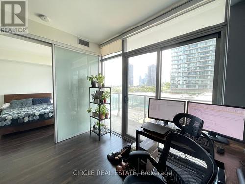 309 - 103 The Queensway Avenue N, Toronto, ON - Indoor