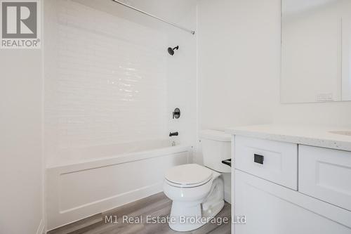 104 - 99B Farley Road, Centre Wellington (Fergus), ON - Indoor Photo Showing Bathroom