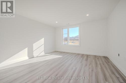 104 - 99B Farley Road, Centre Wellington (Fergus), ON - Indoor Photo Showing Other Room