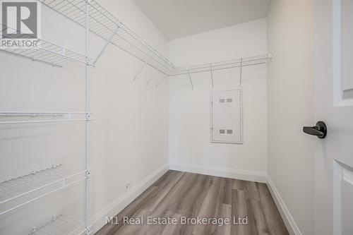 104 - 99B Farley Road, Centre Wellington (Fergus), ON - Indoor