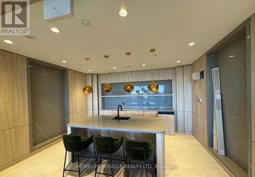 619 - 15 Skyridge Drive, Brampton, ON - Indoor