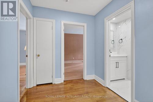 230 Smyth Road, Ottawa, ON - Indoor Photo Showing Other Room