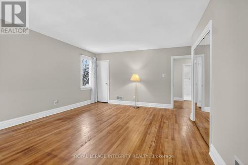 230 Smyth Road, Ottawa, ON - Indoor Photo Showing Other Room