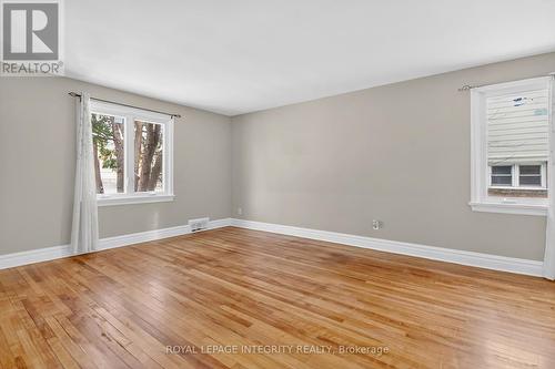 230 Smyth Road, Ottawa, ON - Indoor Photo Showing Other Room