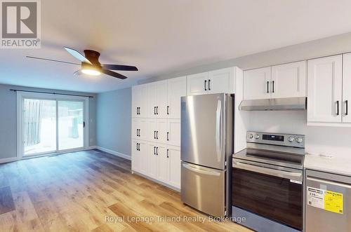 653 Northdale Drive, Woodstock (Woodstock - North), ON - Indoor Photo Showing Kitchen With Stainless Steel Kitchen