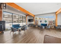 Clubhouse Meeting Room - 