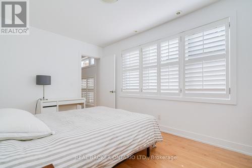 1 - 207 Beverley Street, Toronto, ON - Indoor Photo Showing Bedroom