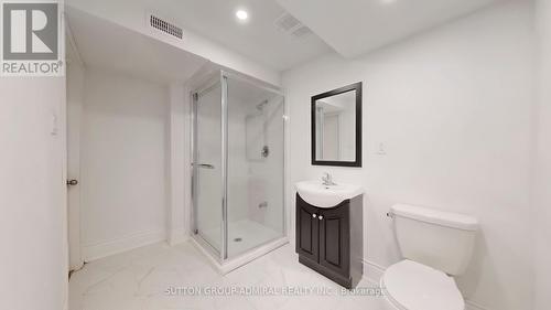 24 Algeo Way, Bradford West Gwillimbury, ON - Indoor Photo Showing Bathroom