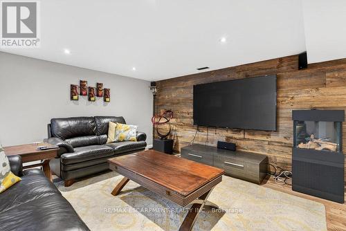479 Bridgman Avenue, Burlington, ON - Indoor Photo Showing Living Room With Fireplace