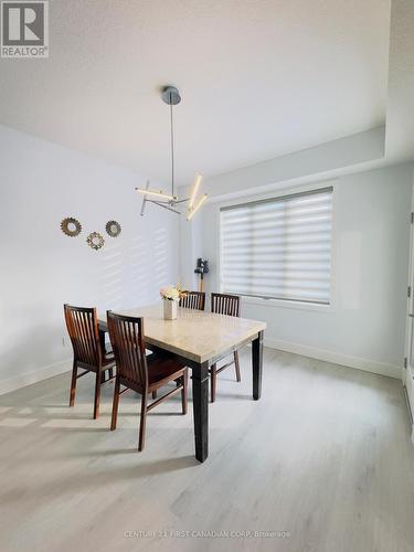 107 - 3380 Singleton Avenue, London South (South W), ON - Indoor Photo Showing Dining Room