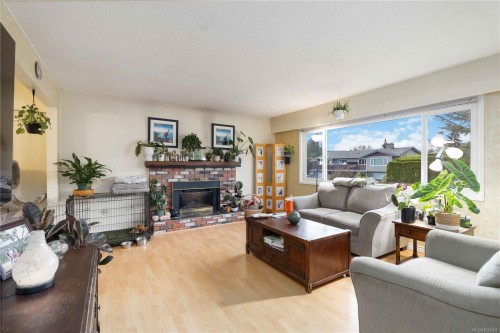 7225 Early Pl, Central Saanich, BC 