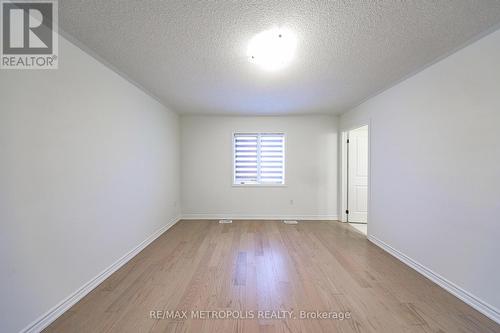 1493 Hawktail Path, Pickering, ON - Indoor Photo Showing Other Room
