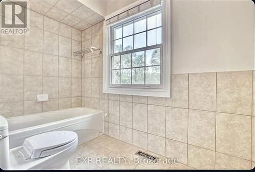 2198 Highriver Court, Mississauga, ON - Indoor Photo Showing Bathroom