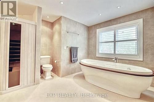 2198 Highriver Court, Mississauga, ON - Indoor Photo Showing Bathroom