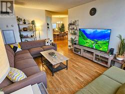 1206 - 12 LAURELCREST STREET  Brampton, ON L6S 5Y4