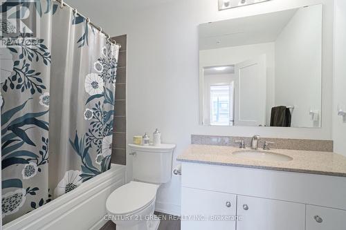 407 - 255 Northfield Drive E, Waterloo, ON - Indoor Photo Showing Bathroom