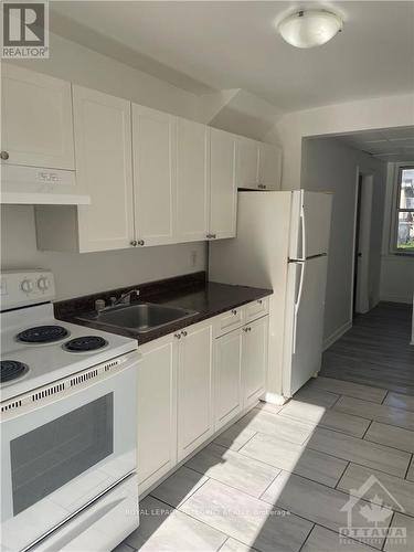 1 - 283 Richelieu Avenue, Ottawa, ON - Indoor Photo Showing Kitchen With Double Sink