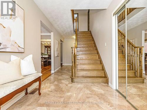 2137 Cleaver Avenue, Burlington, ON - Indoor Photo Showing Other Room