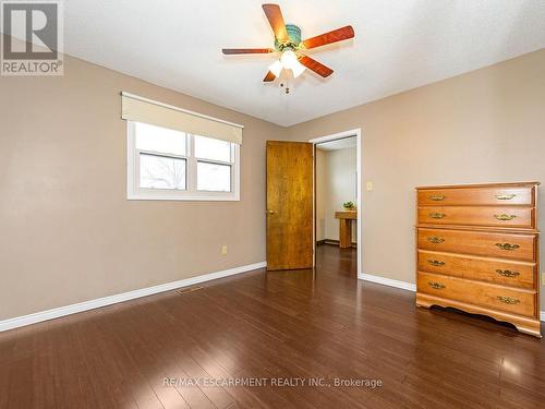 2137 Cleaver Avenue, Burlington, ON - Indoor Photo Showing Other Room