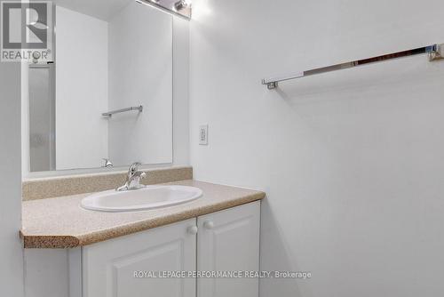 103 - 134 York Street, Ottawa, ON - Indoor Photo Showing Bathroom