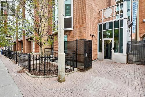 103 - 134 York Street, Ottawa, ON - Outdoor
