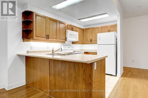 103 - 134 York Street, Ottawa, ON - Indoor Photo Showing Kitchen With Double Sink