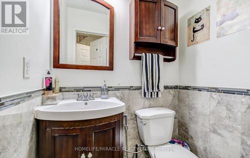 3124 Patrick Crescent, Mississauga, ON - Indoor Photo Showing Bathroom