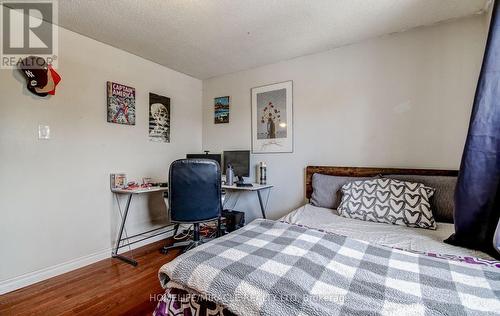 3124 Patrick Crescent, Mississauga, ON - Indoor Photo Showing Bedroom
