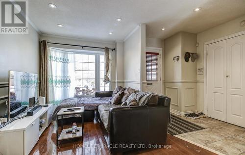 3124 Patrick Crescent, Mississauga, ON - Indoor