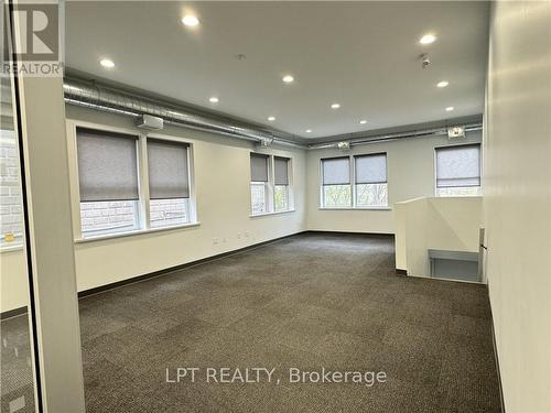 59 Collier Street, Barrie, ON 