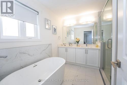 11 Peterson Street, Blandford-Blenheim, ON - Indoor Photo Showing Bathroom