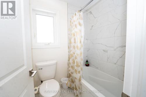 11 Peterson Street, Blandford-Blenheim, ON - Indoor Photo Showing Bathroom
