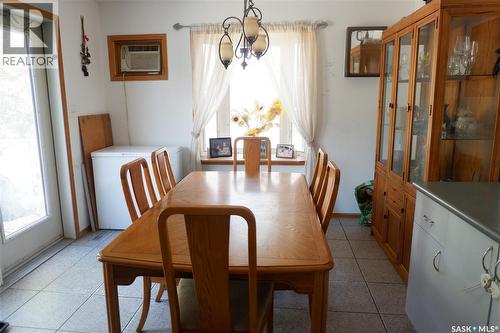 568 Stadacona Street W, Moose Jaw, SK - Indoor Photo Showing Dining Room