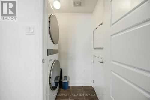 565 Goldenrod Lane, Kitchener, ON - Indoor Photo Showing Laundry Room