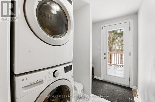 17 Chrisval Avenue, Quinte West (Murray Ward), ON - Indoor Photo Showing Laundry Room