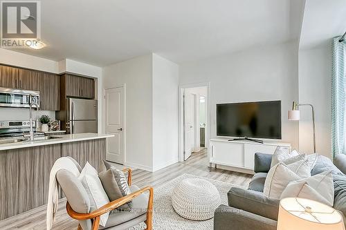 204 - 276 Gatwick Drive, Oakville (Ro River Oaks), ON - Indoor Photo Showing Living Room