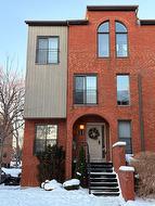 283 Rue d'Orléans  Saint-Lambert, QC J4S 1Y1