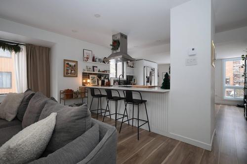 Vue d'ensemble - 283 Rue D'Orléans, Saint-Lambert, QC - Indoor Photo Showing Living Room