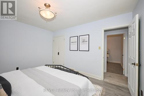 Primary bedroom - 6361 Clare Crescent, Niagara Falls (Dorchester), ON - Indoor Photo Showing Bedroom