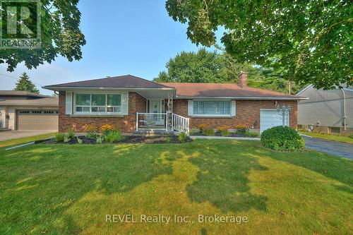 Summer front of house - 6361 Clare Crescent, Niagara Falls (Dorchester), ON - Outdoor