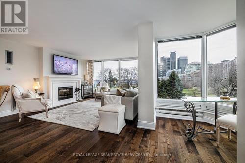 309 - 1 Palace Pier Court, Toronto, ON - Indoor Photo Showing Living Room With Fireplace