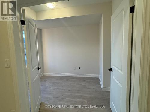 3259 Sixth Line, Oakville, ON - Indoor Photo Showing Other Room