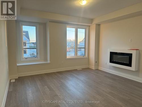 3259 Sixth Line, Oakville, ON - Indoor Photo Showing Living Room With Fireplace