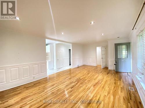 16605 Jane Street, King, ON - Indoor Photo Showing Other Room