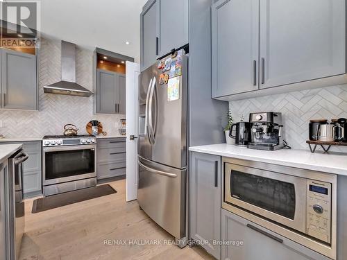 539 Compass Street, Ottawa, ON - Indoor Photo Showing Kitchen With Stainless Steel Kitchen With Upgraded Kitchen
