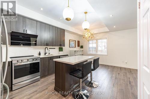 1 - 21 Forbes Avenue, Toronto, ON - Indoor Photo Showing Kitchen With Upgraded Kitchen