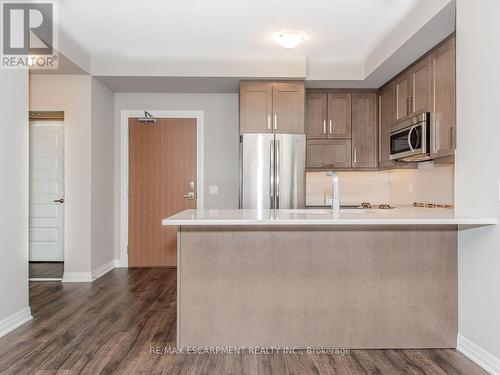 412 - 1105 Leger Way, Milton, ON - Indoor Photo Showing Kitchen