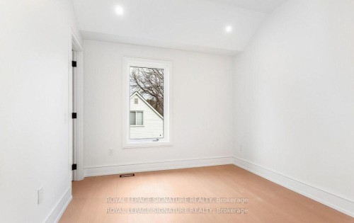 365 Jumna Avenue, Mississauga, ON - Indoor Photo Showing Other Room