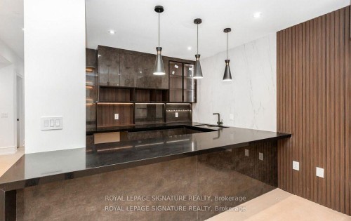 365 Jumna Avenue, Mississauga, ON - Indoor