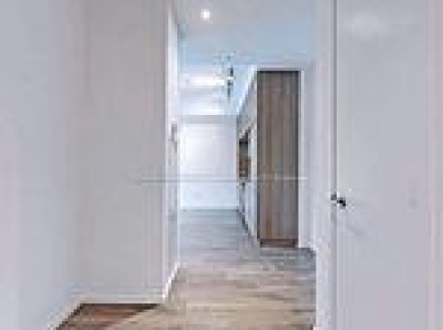 414-159 Dundas Street E, Toronto, ON - Indoor Photo Showing Other Room